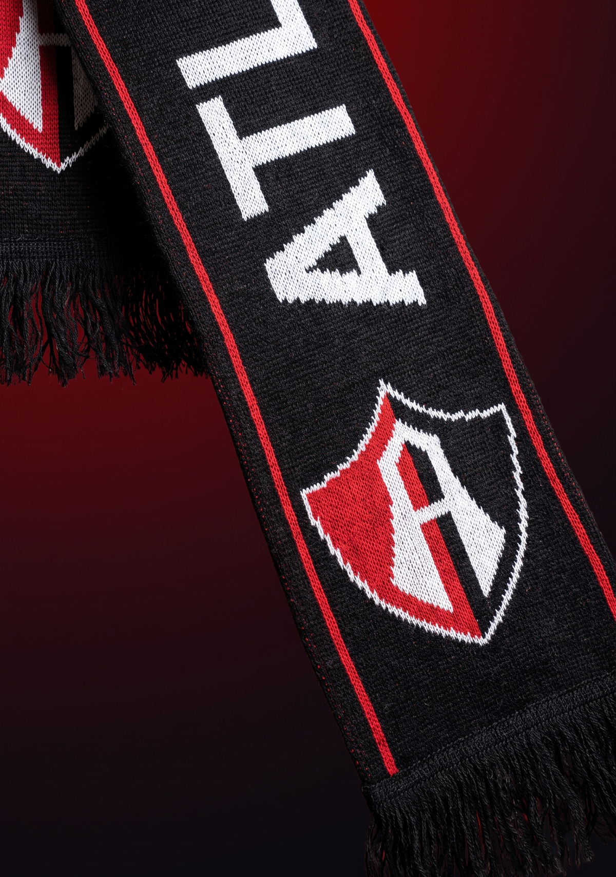 BUFANDA ATLAS FC EN COLOR NEGRO