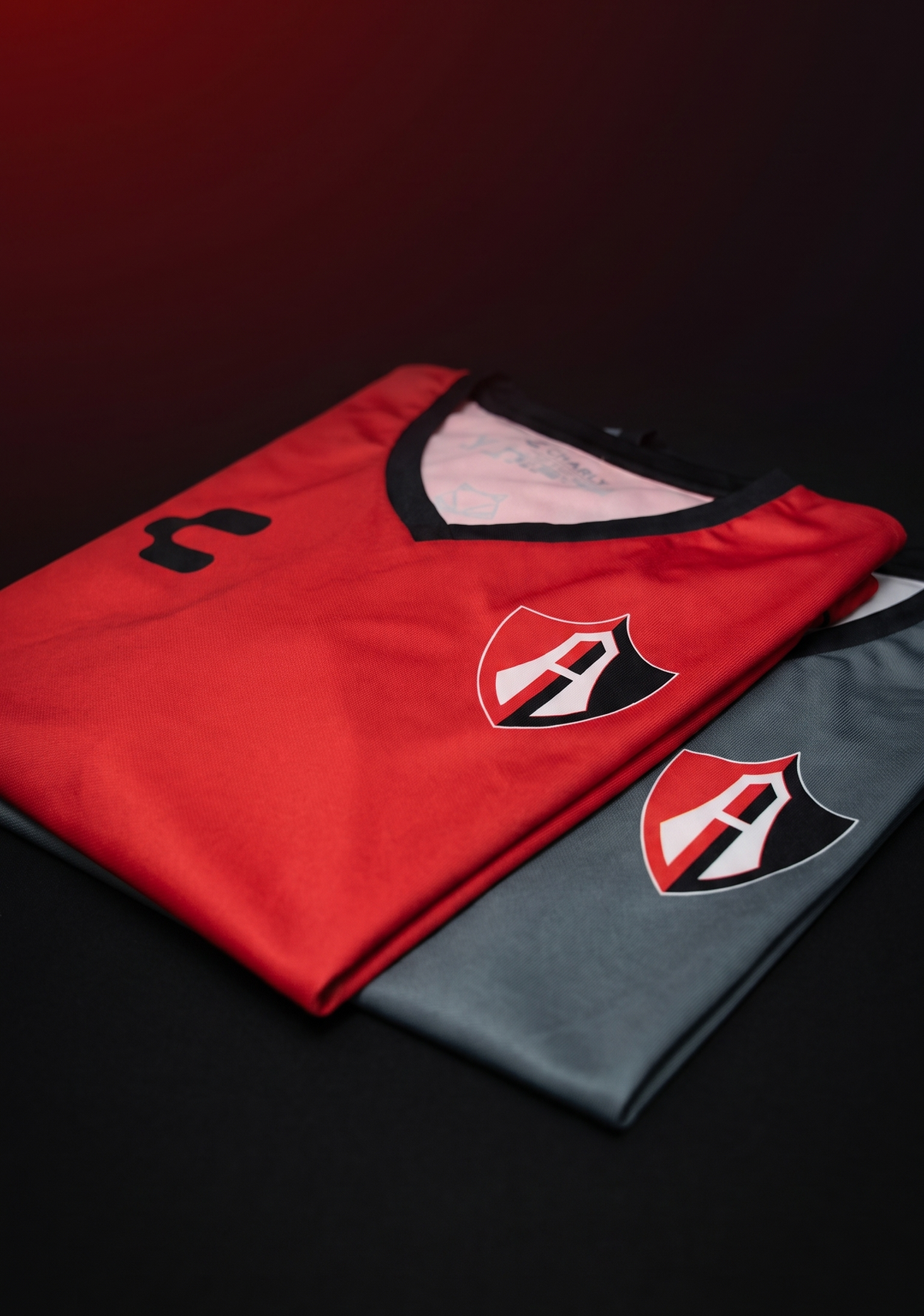 KIT OFICIAL DE ENTRENAMIENTO ACADEMIAS ATLAS FC PARA ADULTO