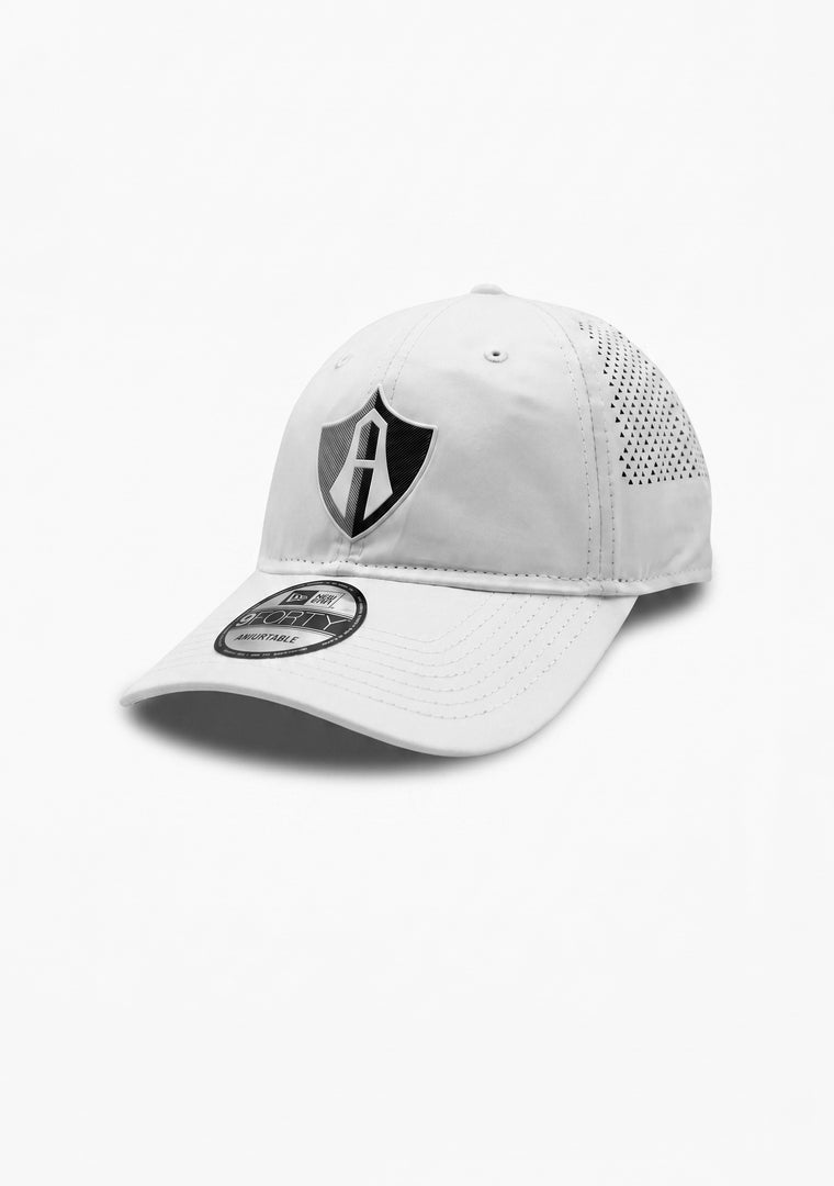GORRA BLANCA AKD
