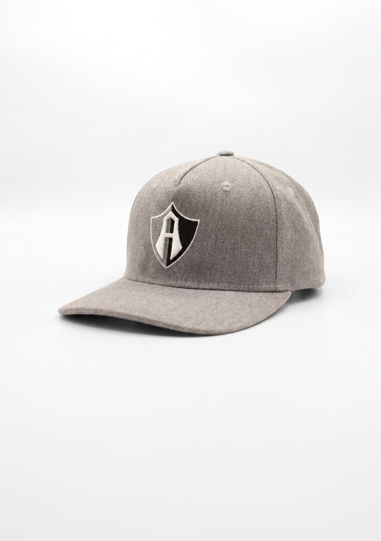 SNAPBACK CAP ATLAS FC EN COLOR GRIS