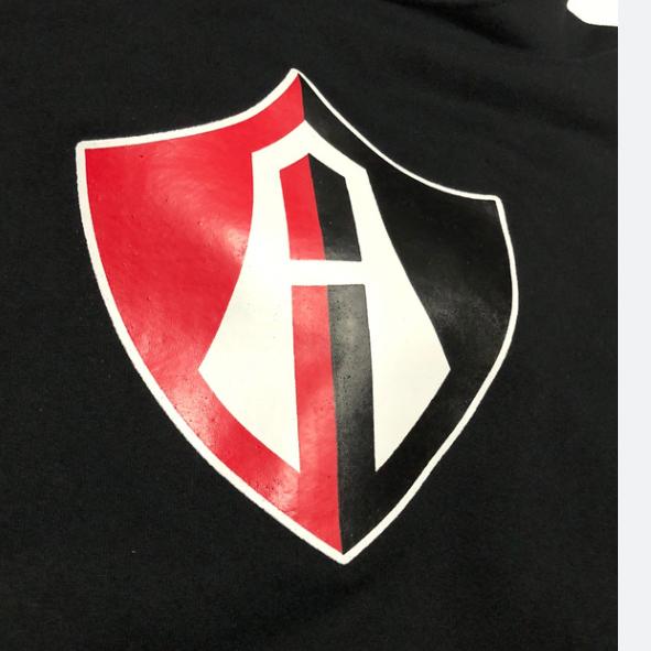 HOODIE NEGRA ESCUDO ATLAS FC CAPUCHA-6